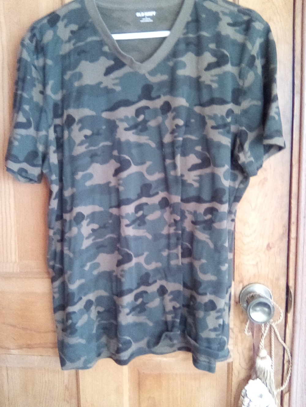Old Navy Women's Short-Sleeve V-Neck Tee in Olive Camo